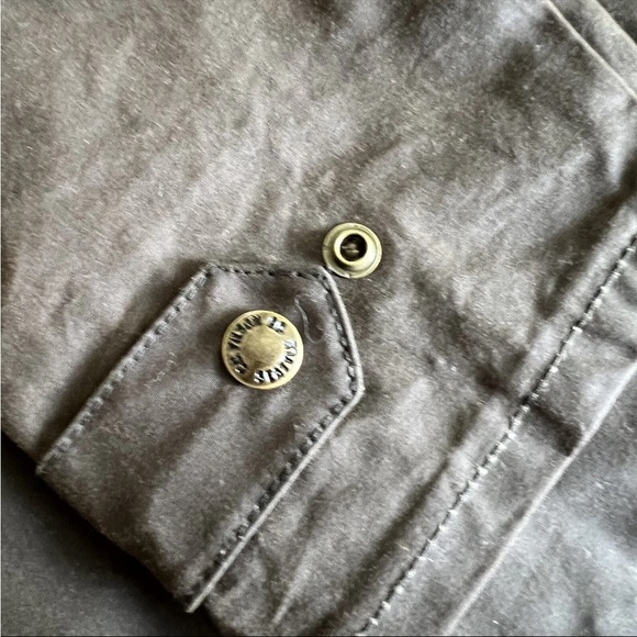 Filson Cover Cloth Mile Marker Coat | Otter Green - Picture 10 of 14